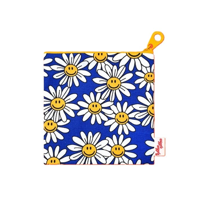 wigglewiggle wiggle wiggle cotton pouch - smile we love